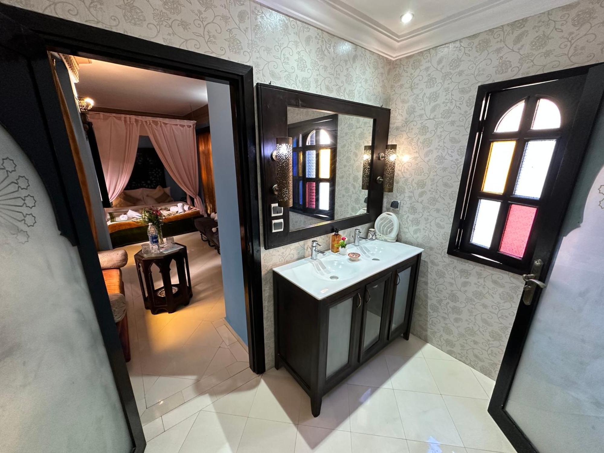 Riad 7 Pierres 에사우이라 객실 사진